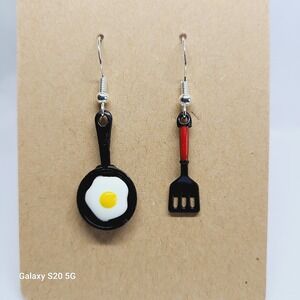 Handcrafted Cute Fried Egg and Spatula Dangle Earrings for Women‎ Fun Jewelry